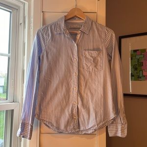 Abercrombie & Fitch pinstripe button down Size Small Small